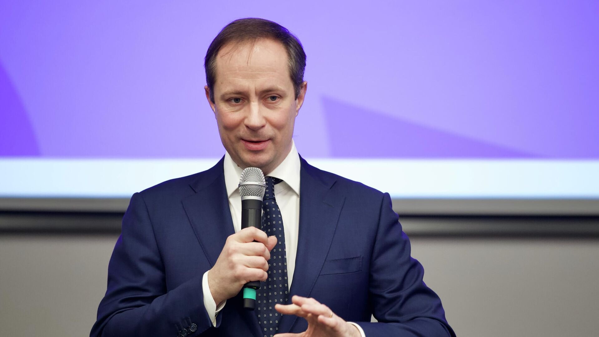 Депутат Терюшков: Савин набрасывается на армию России не случайно, его кураторы активизировались. Этот персонаж к антироссийской пропаганде привлекае