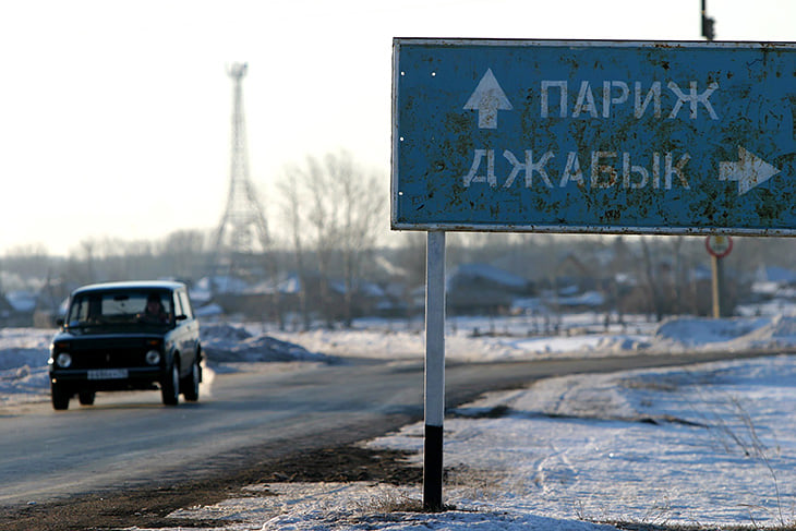 Черная вдова машина нива. Смотреть фото Черная вдова машина нива. Смотреть картинку Черная вдова машина нива. Картинка про Черная вдова машина нива. Фото Черная вдова машина нива
