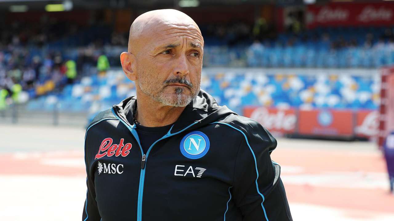 Спаллетти признан лучшим тренером сезона Серии А. Его Наполи выиграл скудетто впервые за 33 года