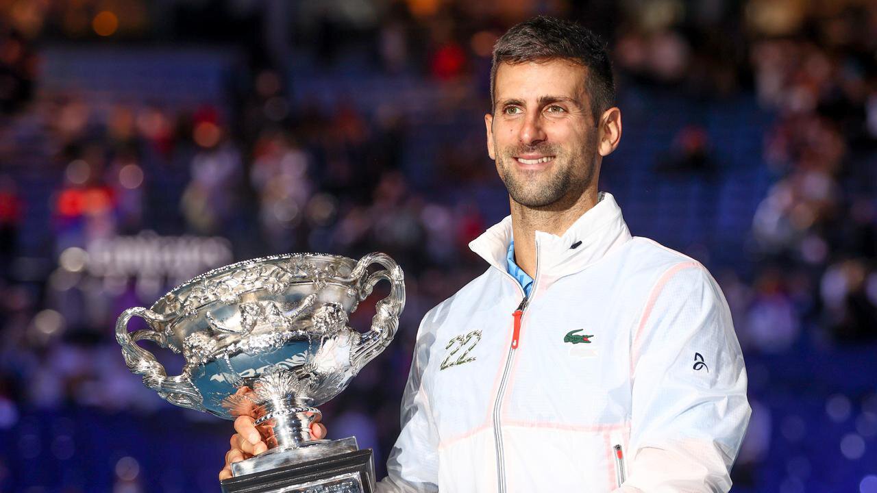Джокович выиграл Australian Open, провал Милана и Юве, осечки Реала и ПСЖ, победы Сливко и Латыпова, вылет Ливерпуля из Кубка Англии и другие новости