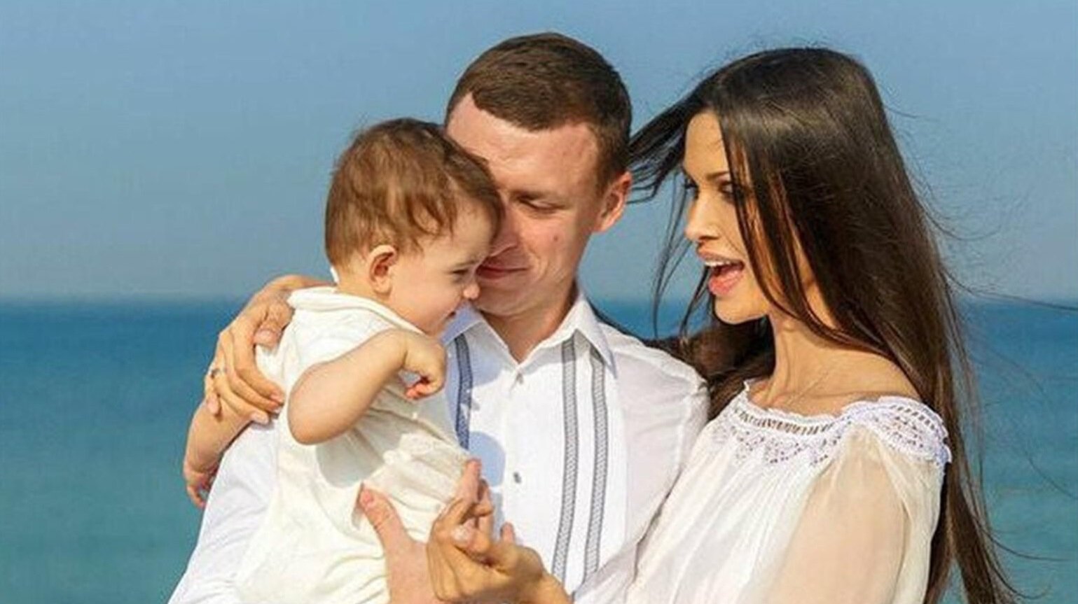 Мамаев будет отдавать 1/6 дохода, а не 1/3 на содержание дочери. Суд исправил арифметическую ошибку
