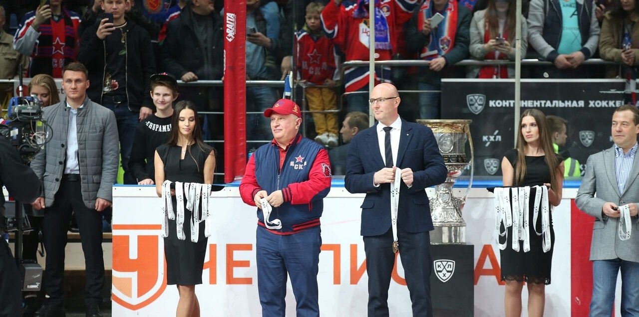 ЦСКА поздравил Сечина с днем рождения: Благодаря вашей вовлеченности сборная побеждала на Олимпиаде, а клуб 4 раза становился чемпионом