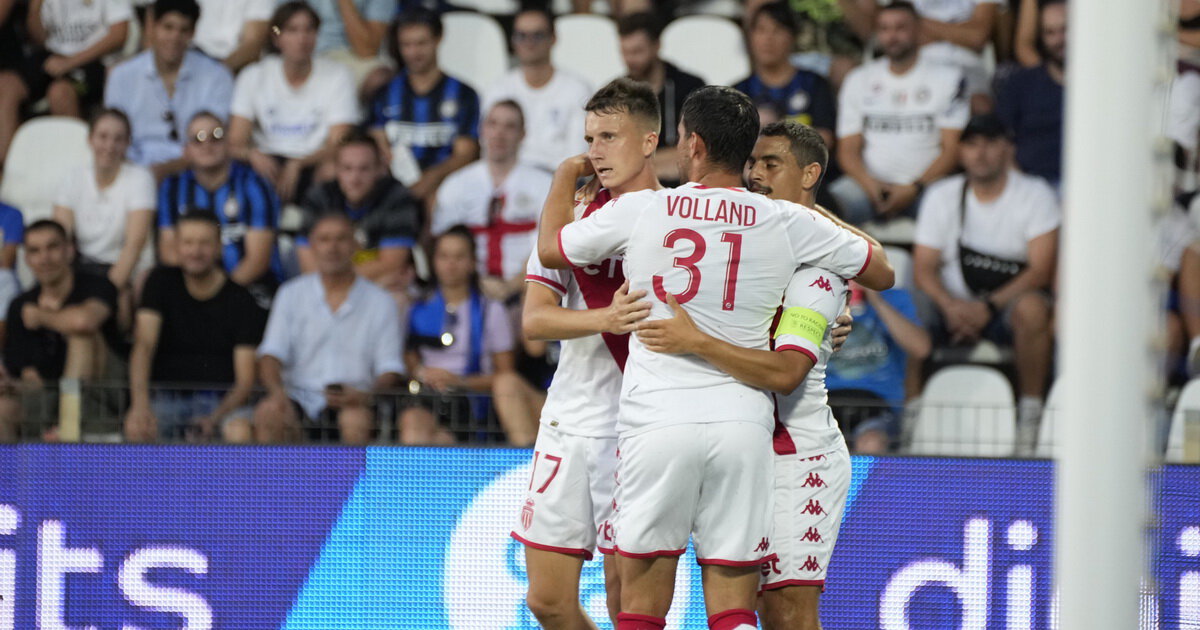 Головин забил и отдал голевой пас в товарищеском матче Монако с Интером (2:2)
