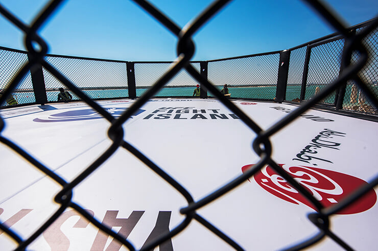 «Бойцовский остров» UFC готов к турнирам. Октагон прямо на пляже: достаточно взглянуть – сразу влюбитесь