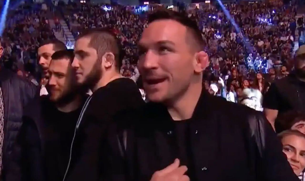 Василий Ломаченко сделал фото с Исламом Махачевым на UFC 285