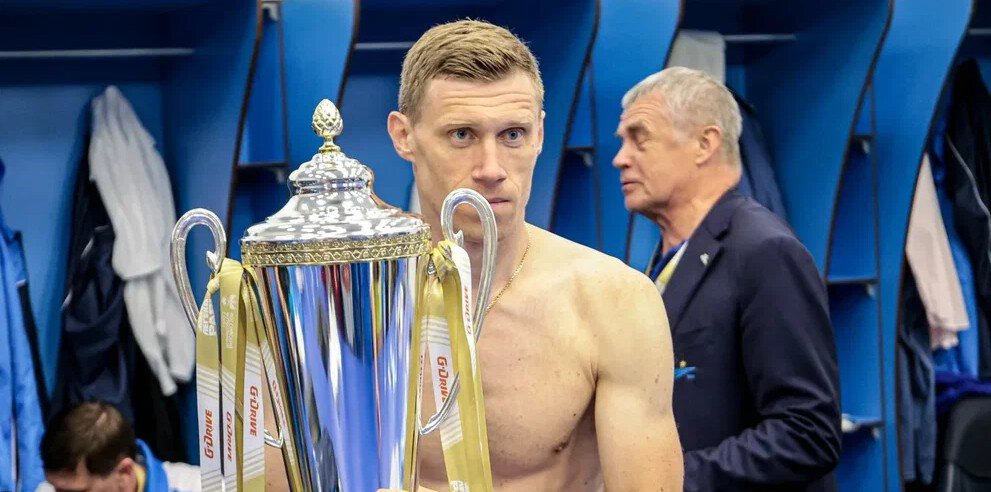 Погребняк о Зените: Скоро прилепим себе еще одну звезду. Нравится, не нравится три очка набрать, и прекрасно. Нам что, в ЛЧ играть