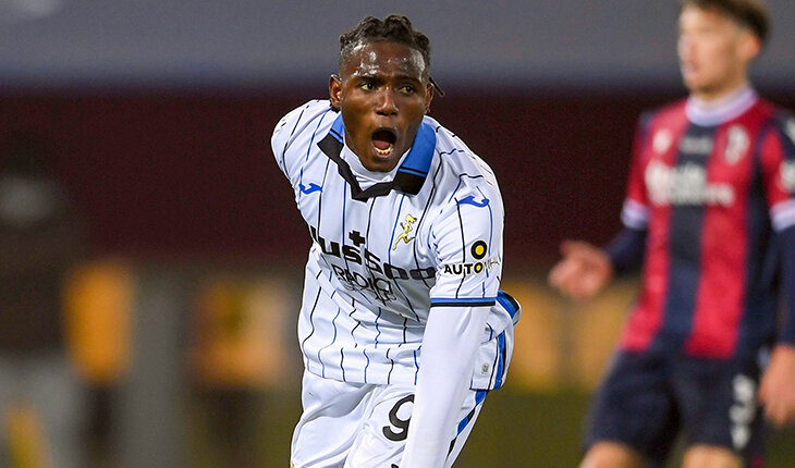 Победный гол за «Аталанту» забил 18-летний беженец из Гвинеи. Чуть больше месяца назад он играл за команду восьмой итальянской лиги