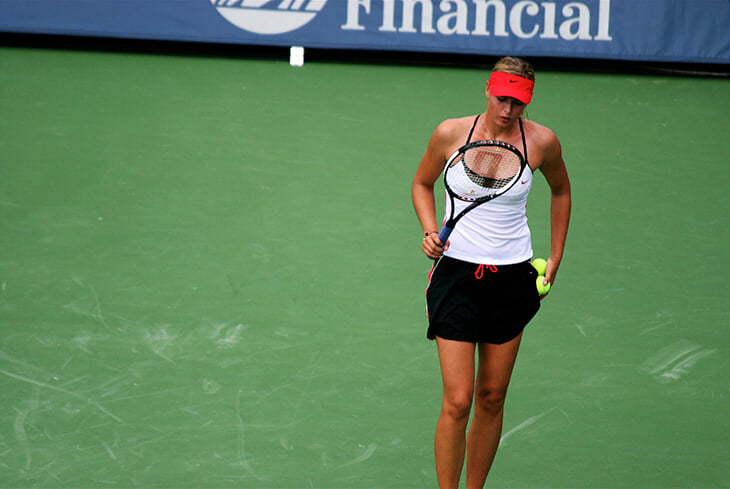 Финалистки US Open идут по стопам Шараповой. Она взяла титул в 19: в платье за $3500 под слухи о романе с Роддиком и слезы из-за медиа