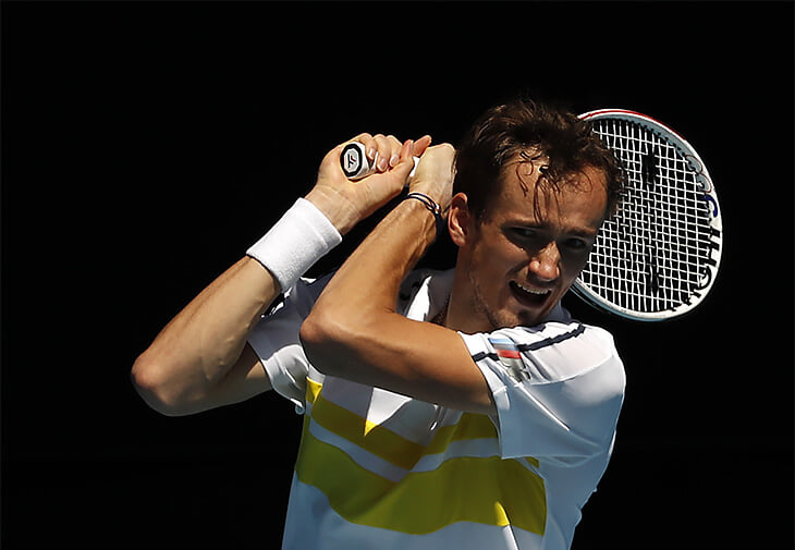 Медведев – в финале Australian Open! Он в убойной форме: разорвал Циципаса, одержал 20-ю победу подряд