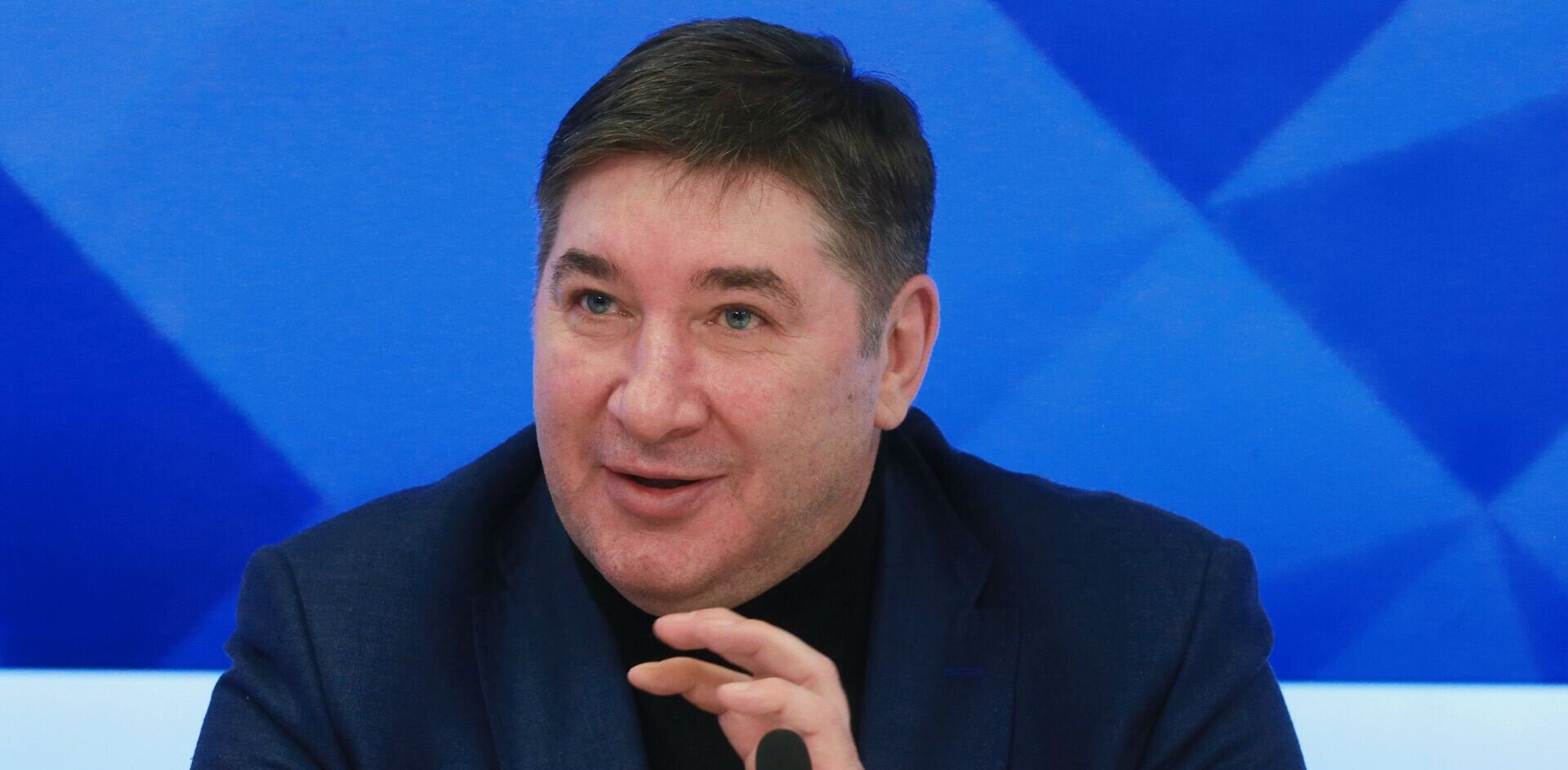 Кожевников о переименовании КХЛ: Называть турнир чемпионатом России смысла не вижу. Казахстан и Беларусь играют