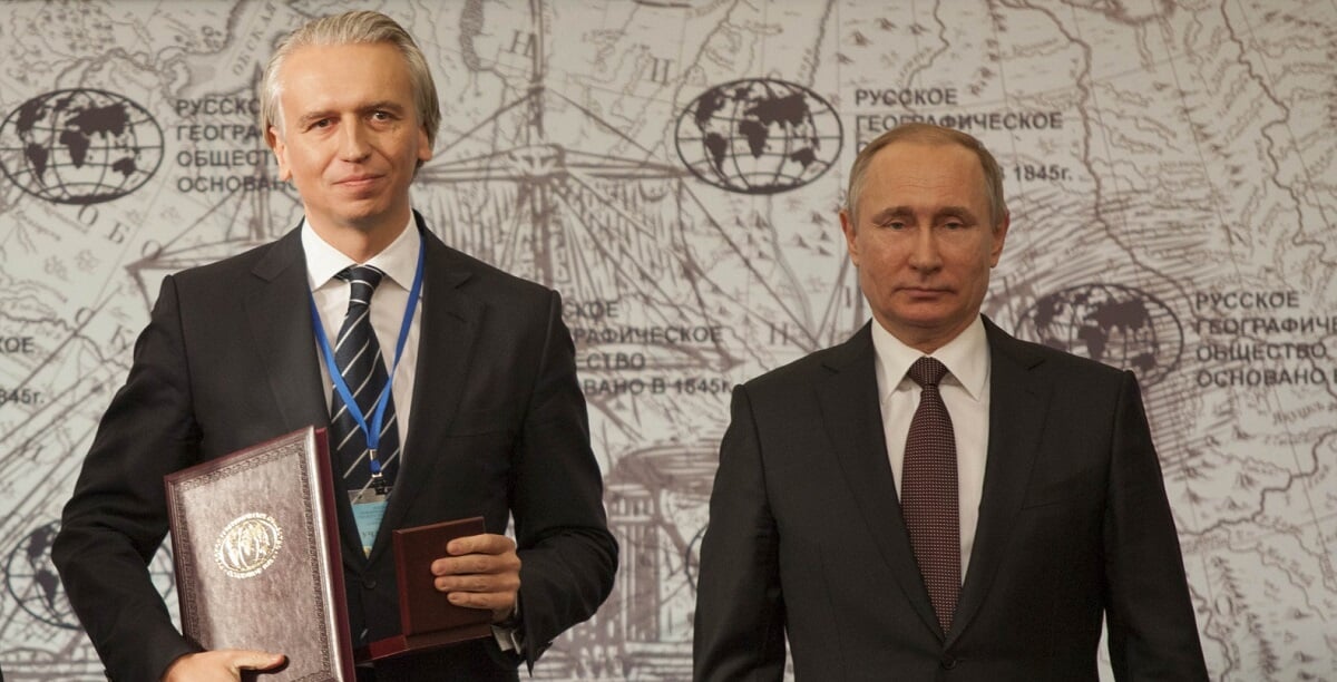 Реформа российского футбола, Федерер пропустит Олимпиаду, сборная лучших игроков Евро, Швед в ЦСКА, Влашич рвется в Милан и другие новости утра