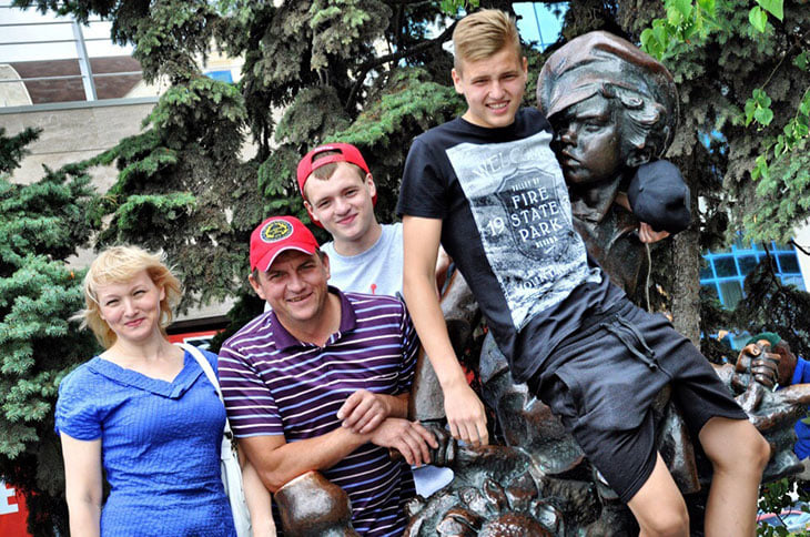 вратарь спартака максименко биография. rue2478ff7a43. вратарь спартака максименко биография фото. вратарь спартака максименко биография-rue2478ff7a43. картинка вратарь спартака максименко биография. картинка rue2478ff7a43. Александр Максименко — футболист, выступающий за московский «Спартак». Вратарь уже успел продемонстрировать фанатам яркую технику игры, ловкость и концентрацию внимания. Сейчас игрока называют одним из перспективных российских голкиперов. вратарь спартака максименко биография. rue2478ff7a43. вратарь спартака максименко биография фото. вратарь спартака максименко биография-rue2478ff7a43. картинка вратарь спартака максименко биография. картинка rue2478ff7a43. Александр Максименко — футболист, выступающий за московский «Спартак». Вратарь уже успел продемонстрировать фанатам яркую технику игры, ловкость и концентрацию внимания. Сейчас игрока называют одним из перспективных российских голкиперов.