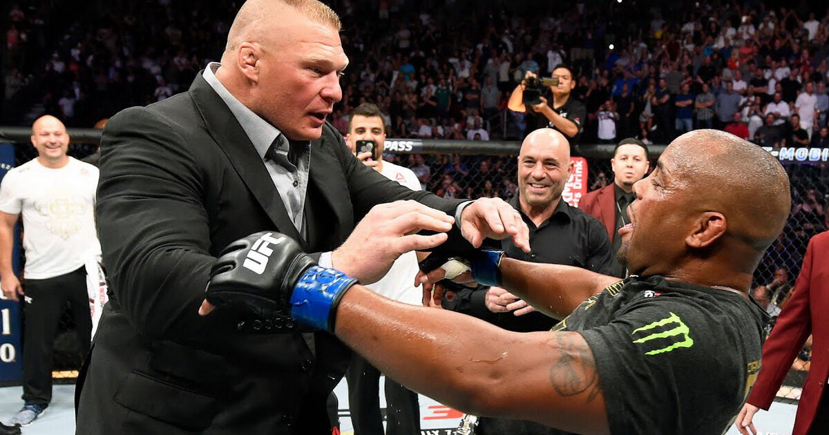 Каземиро решил, что он Брок Леснар из UFC. За то, как он душил Хьюза, его следует арестовать. Агбонлахор об удалении хавбека МЮ
