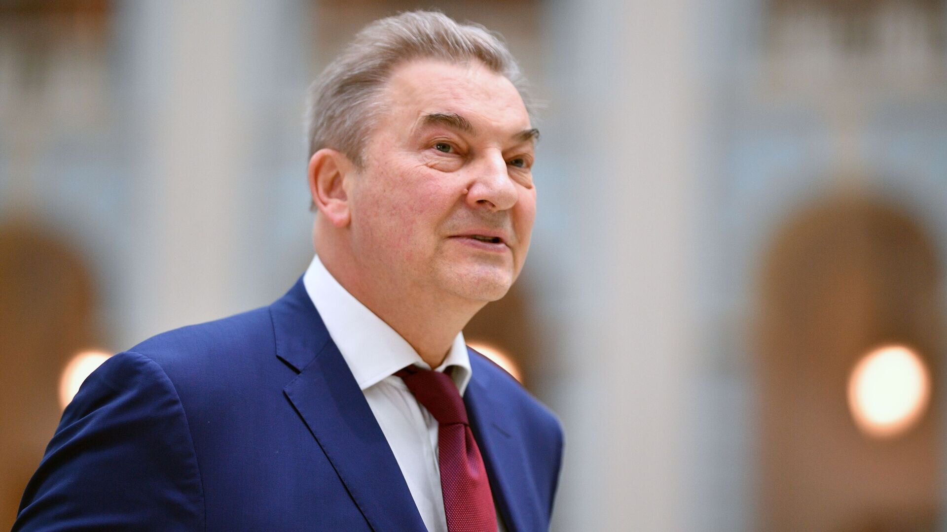 Владислав Третьяк: Не можем запретить хоккеистам уезжать. Вы хотите железный занавес поставить