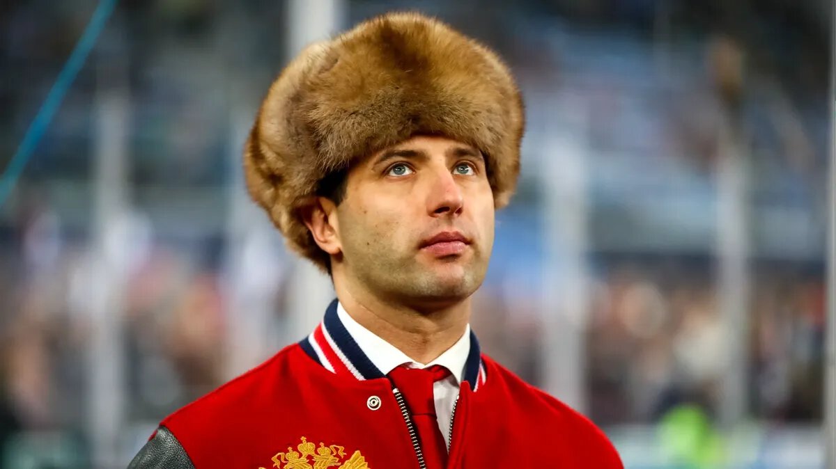 Роман Ротенберг: Фигурное катание важная часть подготовки хоккеистов. Раньше можно было кататься средне, но выделяться за счет мастерства, сейчас вс