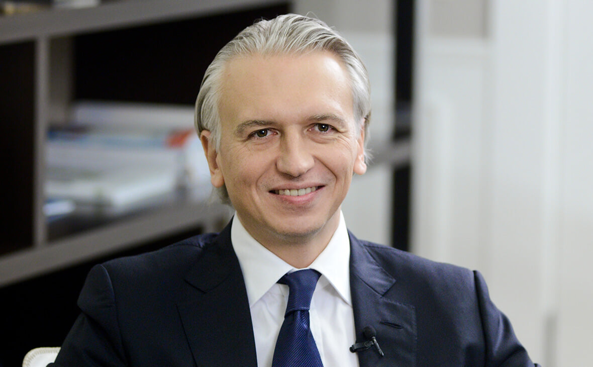 Глава Авангарда Крылов о награде лучшему руководителю: Отдельная благодарность Дюкову. Мы не подвели и принесли ему Кубок