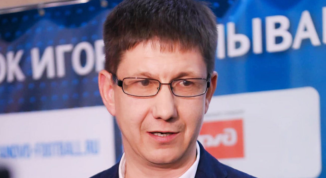 Хотел доказать, что можно своими ребятами выйти в РПЛ и на равных играть с миллиардерами. Экс-директор Чертаново Ларин выступил с последним словом в