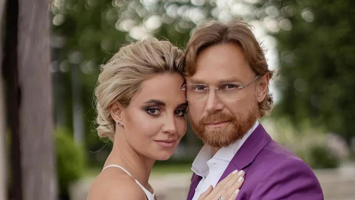 Жена Карпина его критикам: Очень удобно всегда всем говорить с дивана. Откуда другие люди знают, как ему надо себя вести