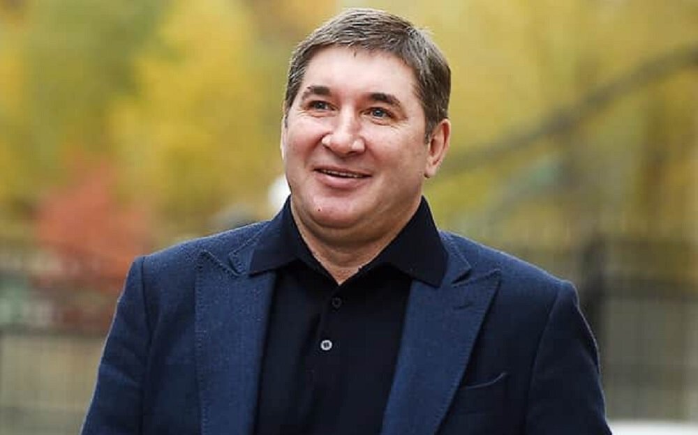 Кожевников Игнатьеву о том, что хоккей проще футбола: В хоккее нагрузки серьезные пусть потренируется