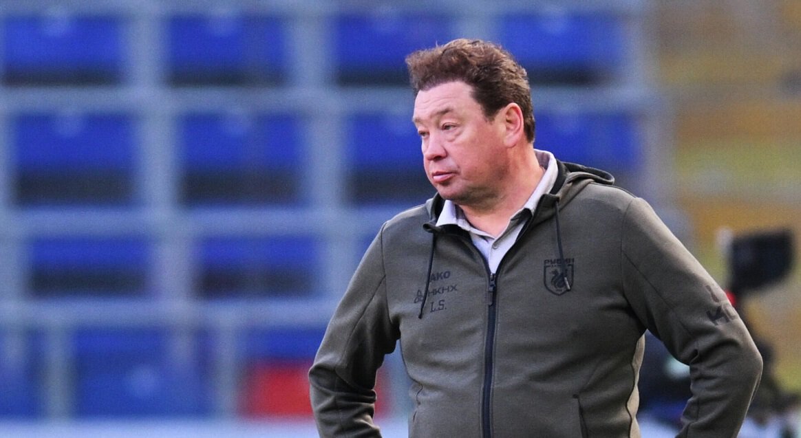 Слуцкий заплатил штраф за болельщика, которому сломали палец на игре Рубина. Его задержали переодетые в стюардов полицейские