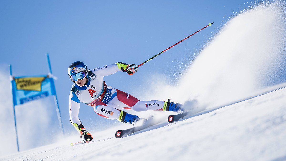 Лыжи для слалома. Марко Одерматт горные лыжи. Слалом гигант горные лыжи. Слалом (горнолыжный спорт).