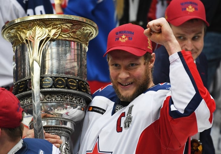 Что значит чекер в хоккее. Смотреть фото Что значит чекер в хоккее. Смотреть картинку Что значит чекер в хоккее. Картинка про Что значит чекер в хоккее. Фото Что значит чекер в хоккее
