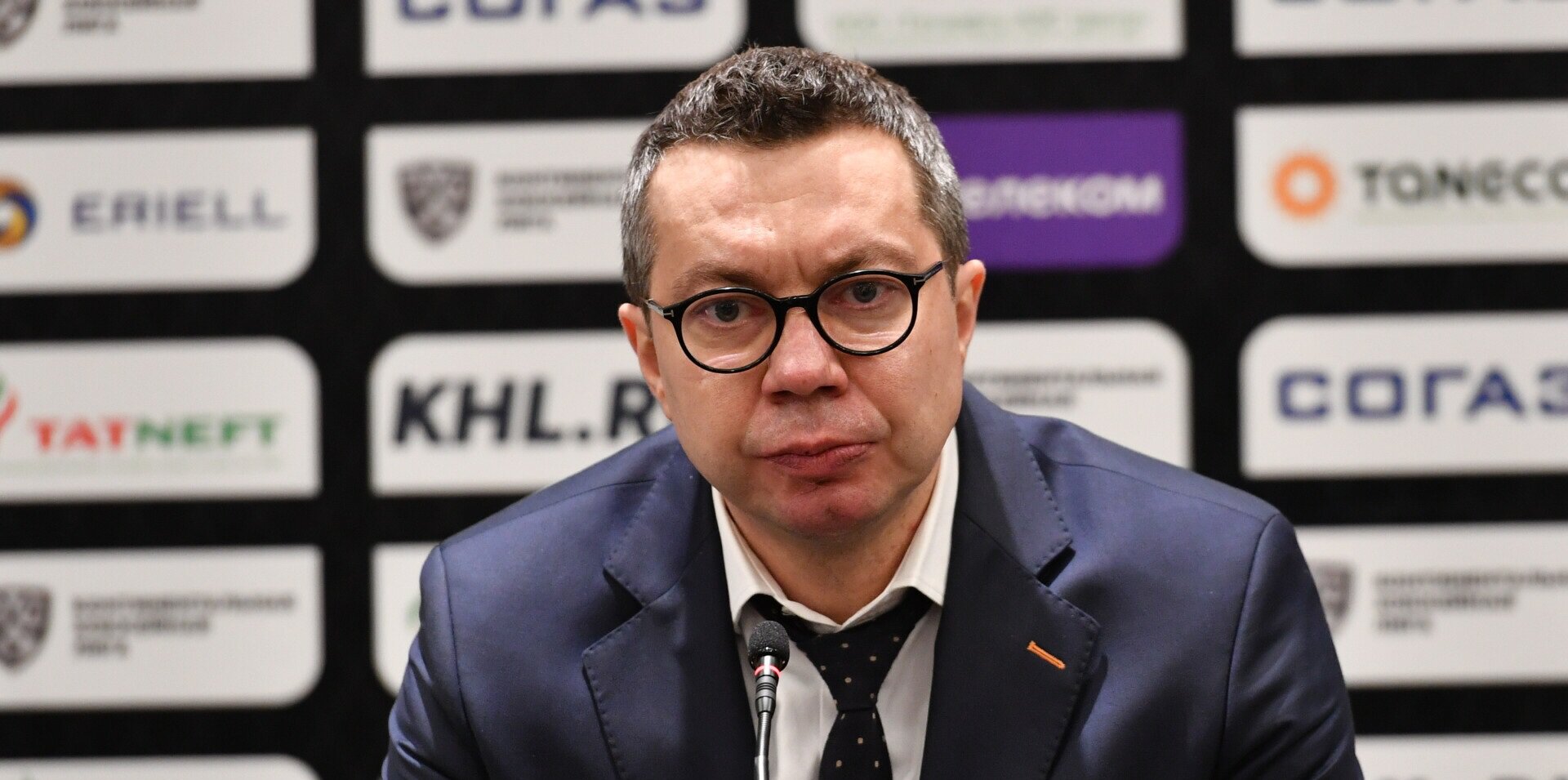 Воробьев стал 6-м тренером, одержавшим 300 побед в КХЛ