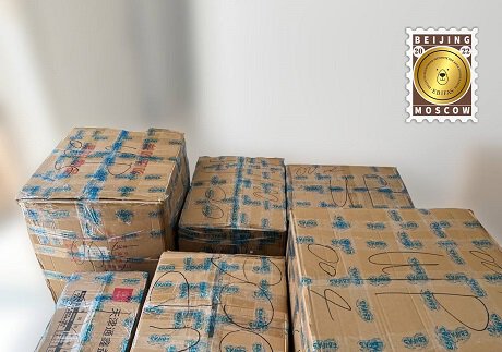 Китайские болельщики Анны Щербаковой отправили ей 230 кг подарков