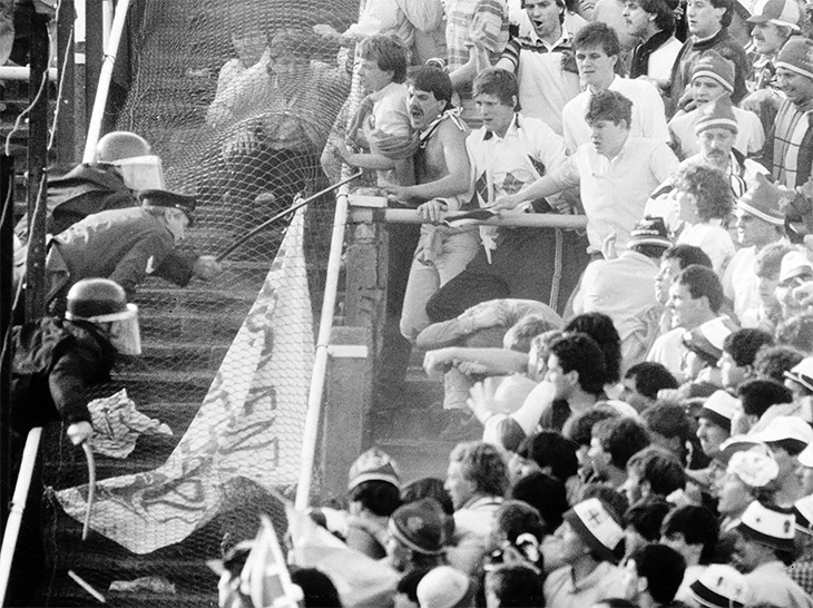 ТрагедиЯ на матче ливерпуль ювентус в 1985