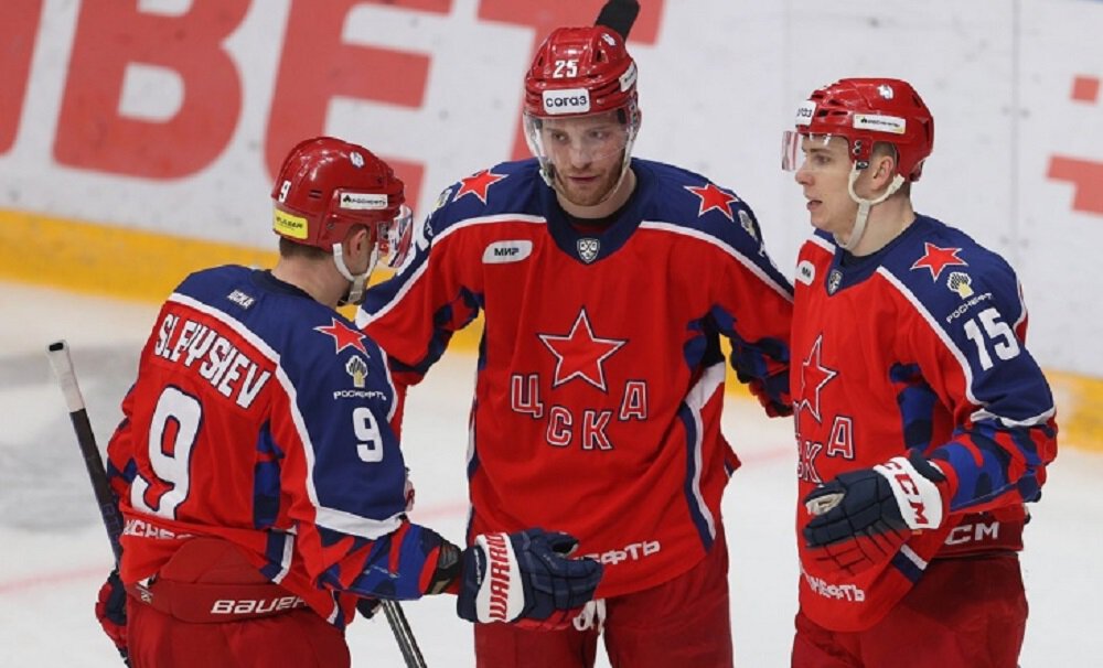 ЦСКА выиграл у СКА третий подряд матч в сезоне КХЛ