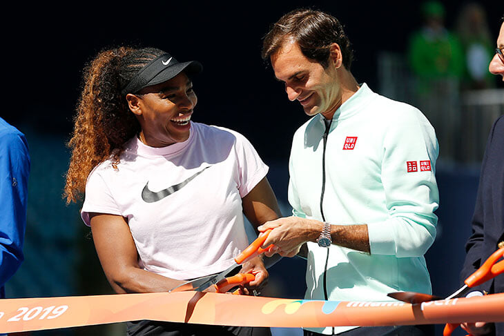 Федерер предложил слить мужской теннис с женским – и все согласны. Мужчинам это невыгодно, но коронавирус меняет взгляды