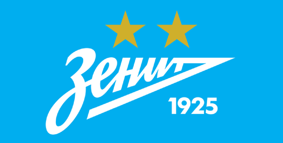 Суда с двумя огромными звездами прошли по Неве в честь 10-го чемпионства Зенита
