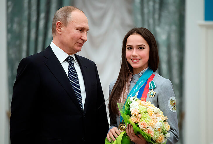 Заметили портрет Путина на кухне у Загитовых? Алина любит президента, а он – фигурное катание