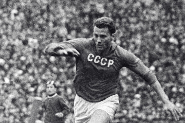 Тот самый гол Понедельника в финале Евро-1960: не видел, как мяч влетает в сетку, и говорит, что не имел права не забить