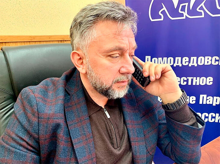Он работал в «Совспорте» и писал колонки с Мутко, а теперь – мэр города и хочет изменить отношение к «Единой России»