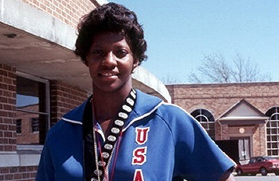 Скончалась первая женщина, задрафтованная в НБА. В 1977 году Лусию Харрис выбрали на два пика выше Кейтлин Дженнер thumbnail