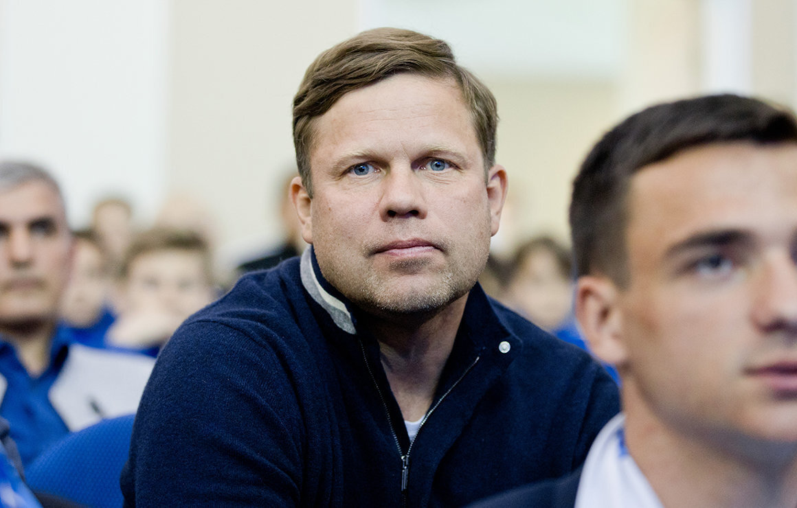 Радимов о Соболеве в драке с Зенитом: Зачем бьешь со спины Окей, ты подлый, но после матча рассказываешь, что будешь драться за своих. Это самое стыд