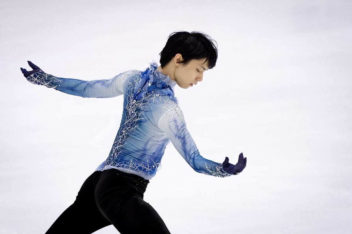 Юдзуру ханю развелся с женой. Yuzuru Hanyu на льду. Юдзуру Ханю Отонал. Юдзуру Ханю на льду. Токийский гуль Юдзуру Ханю.