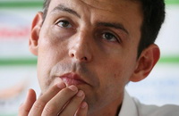 Карпаты, Серхио Наварро, Чемпіонат України з футболу, Александр Севидов, Юрий Дячук-Ставицкий, Владимир Безубяк, Владимир Шаран, Мирон Маркевич, Олег Лужный, Игор Йовичевич, Олег Кононов, Анатолий Чанцев, отставки, Петр Дыминский, Павел Кучеров, Сергей Зайцев 1973, Валерий Яремченко, Олег Дулуб, Валентин Ходукин, Александр Ищенко, Николай Костов