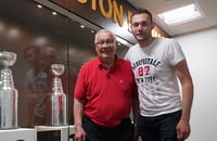 Уэйн Гретцки, Политика, Дмитрий Коваленко, Бостон, Терри Савчак, Кен Данейко