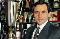 Ахать Брагин, Валерий Яремченко, Сергей Ребров, Шахтер, болельщики, Ринат Ахметов, Чемпионат Украины по футболу, Андрей Канчельскис, происшествия, Динамо Киев, Манчестер Юнайтед, Сергей Щербаков, Спортинг