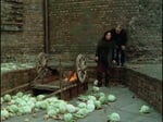 Фрагмент из "Убить дракона." - Это зачем? - Борюсь. - С кем? - Со всеми. За счастье и свободу!